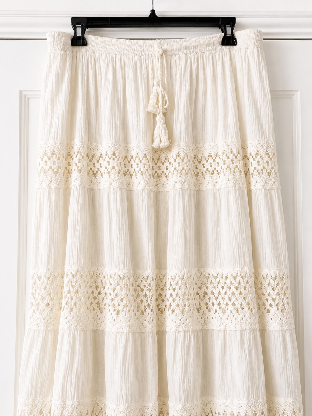 Forgotten Grace Gauze and
Crochet Lace Tiered Maxi Skirt Size XXL - Picture 4 of 9